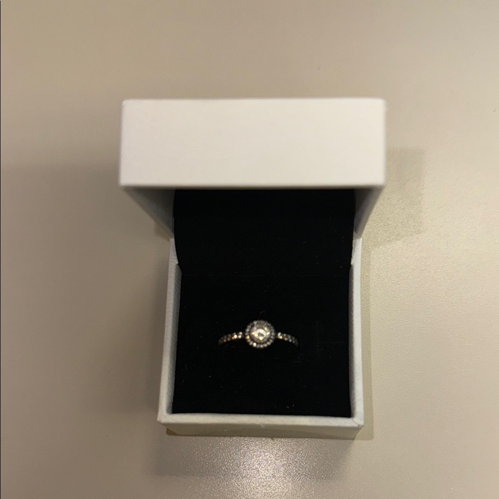 Elegant Silver Ring with Crystal Accents
